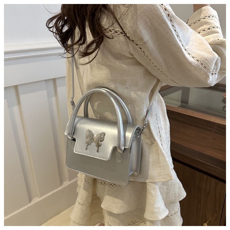Buy Women's Clothing Online | Buy Trending Dresses for Women