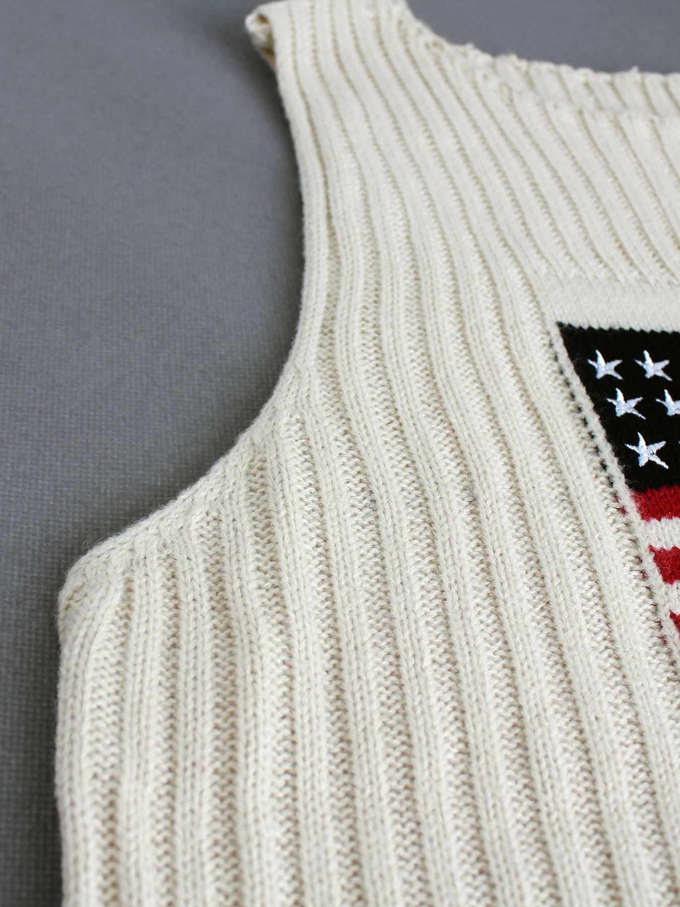 Summer Ready Women’s Sleeveless Sweater with Geometric Knit
