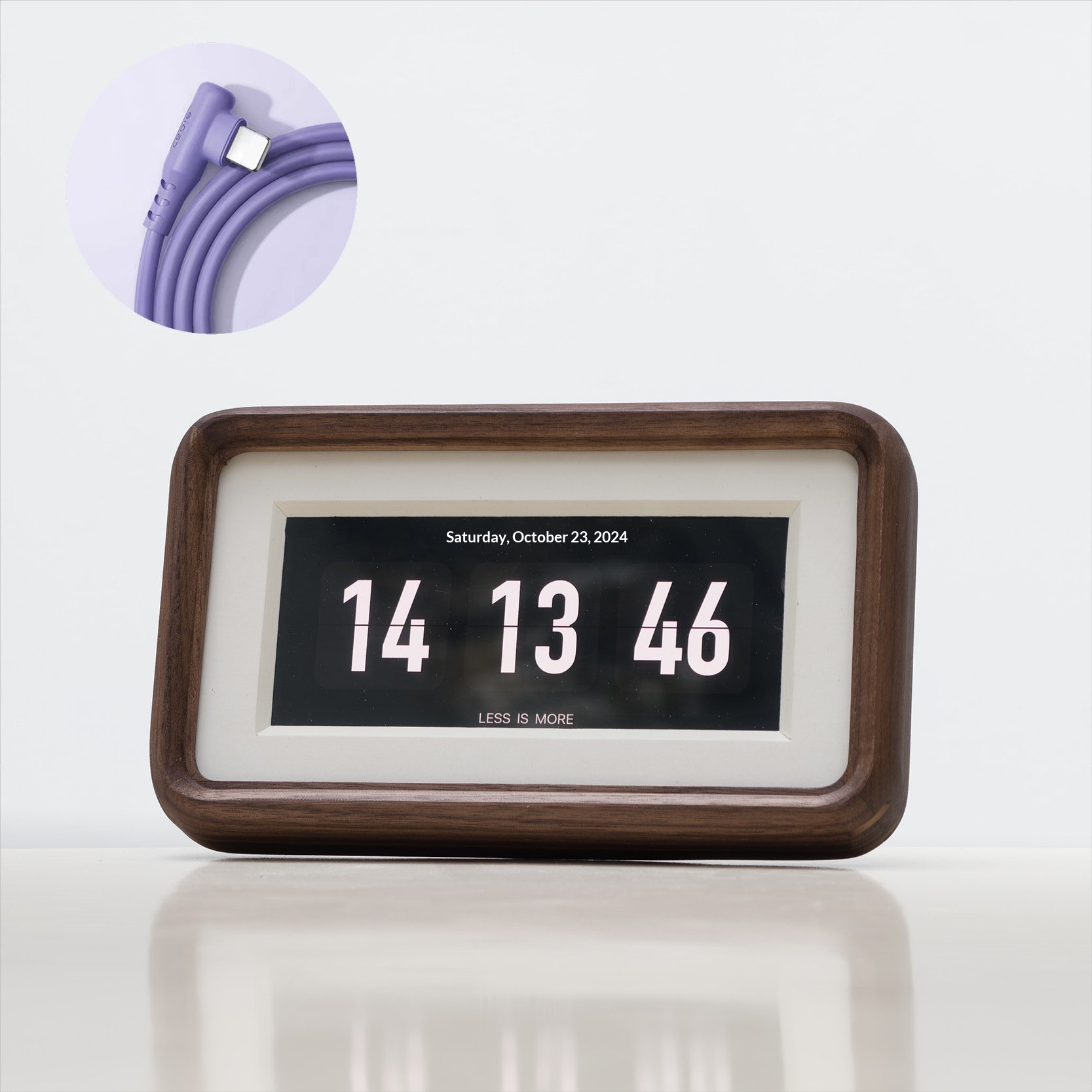 Smartphone-modified Digital Photo Frame With Solid Wood Framing
