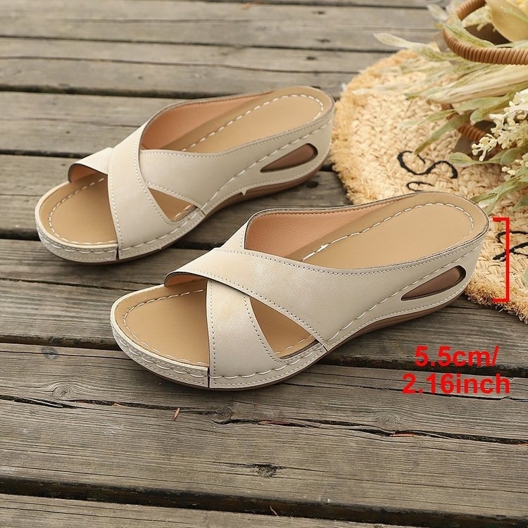Summer Outdoor Lightweight Beach Sandals 43 35ef8071 cf02 4a0a 9472 fcd495659005 water