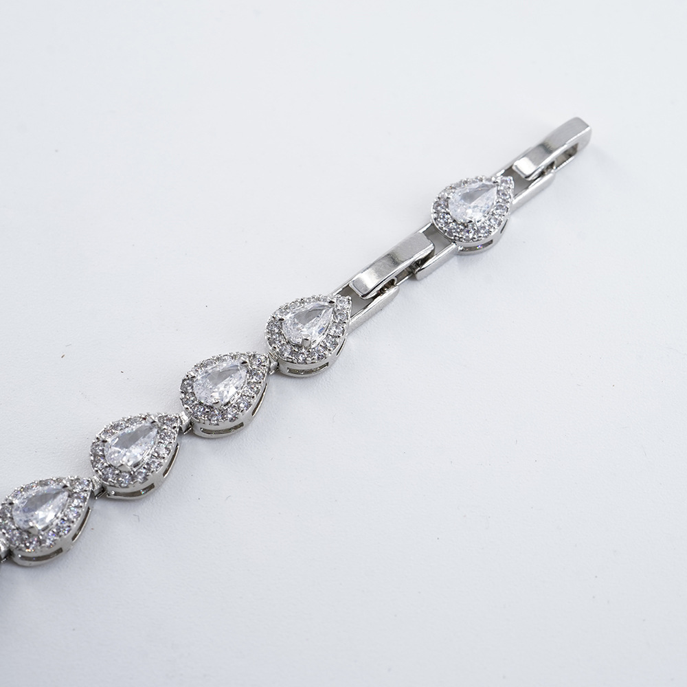 Loving Heart Zircon Bracelet