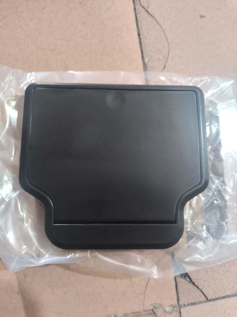 Refreshed Model 3 Center Console Storage Box