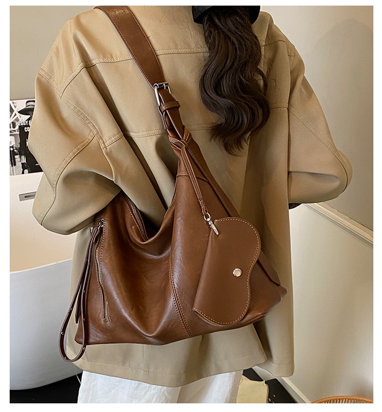 Fashion Crossbody Bag 22 da0c45b6 52bc 43d9 8210 0cb66e4cd4ed trans