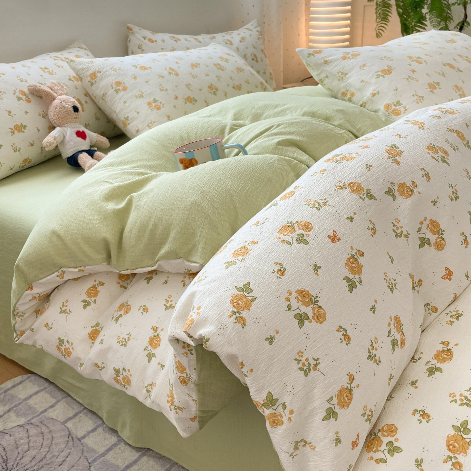 Cloud-feel Double-layered Cotton Print Four-piece Bedding Set
