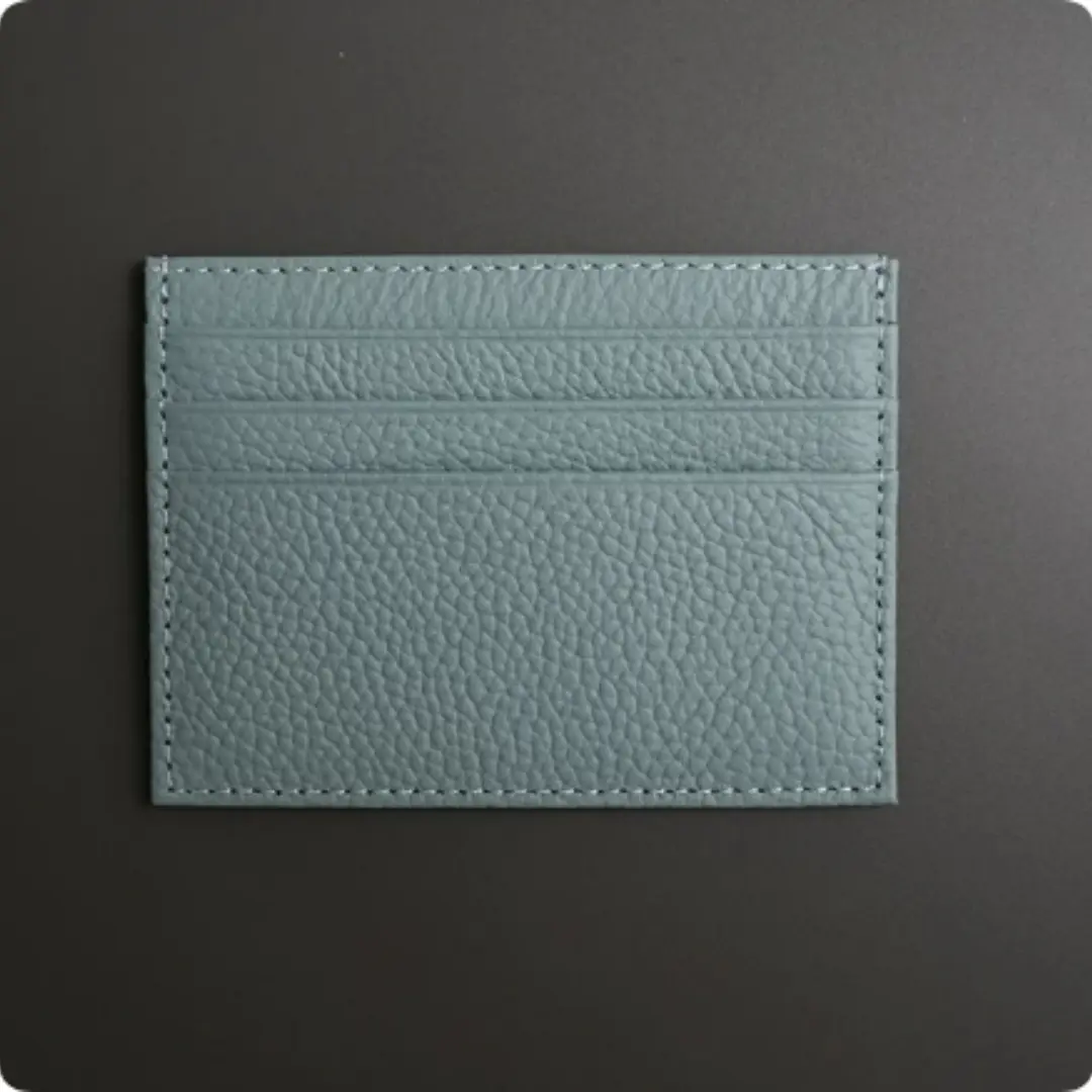 A Simple, Practical, And Exquisite One-piece Card Holder Made Of Top-grain Cowhide.