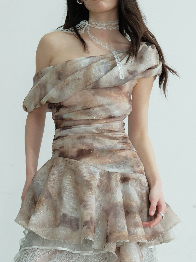 Retro Pleated Off-shoulder Printed Ruffled Vest Top thumbnail 2