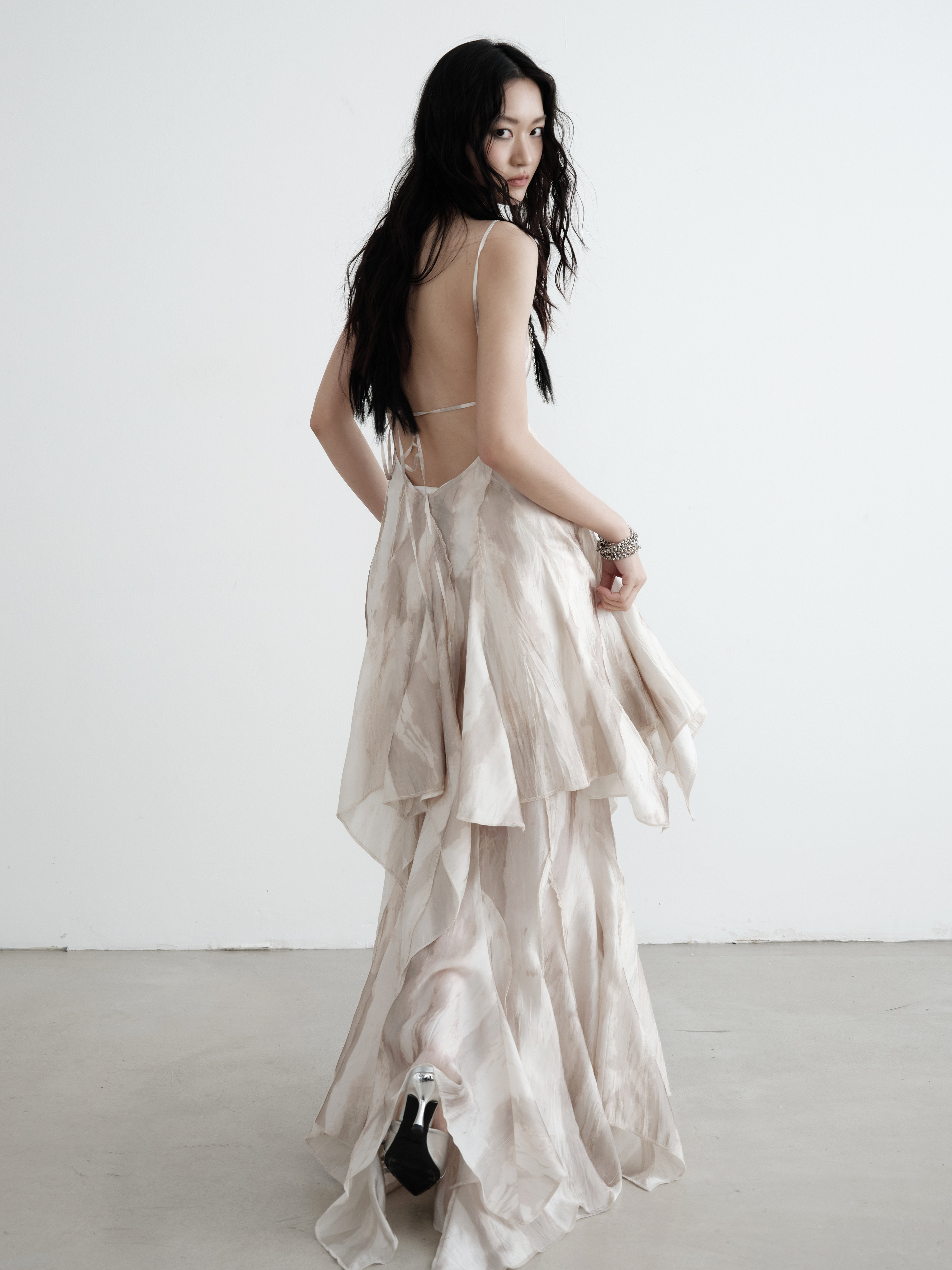 Flowy Camisole With An Asymmetrical Hem thumbnail 3