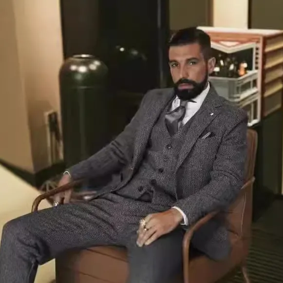 AutumnWinter Herringbone British-Style Retro Gentlemans Slim-Fit Three-Piece