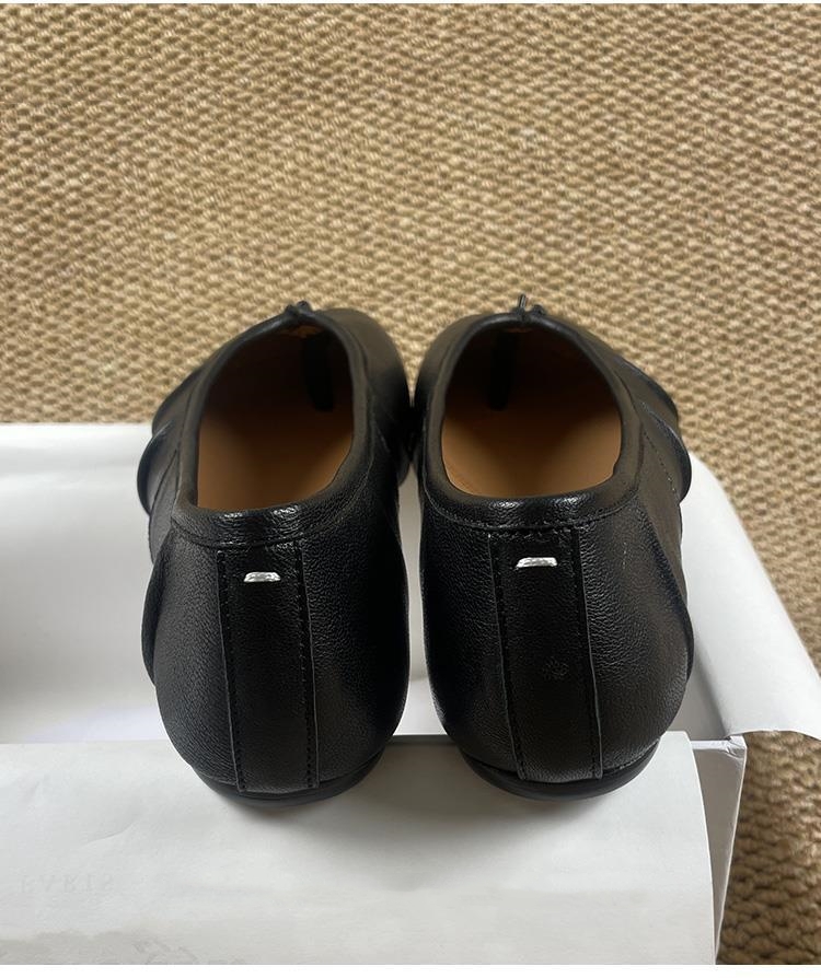Sheepskin Split-Toe Flats, picture 4 of 9