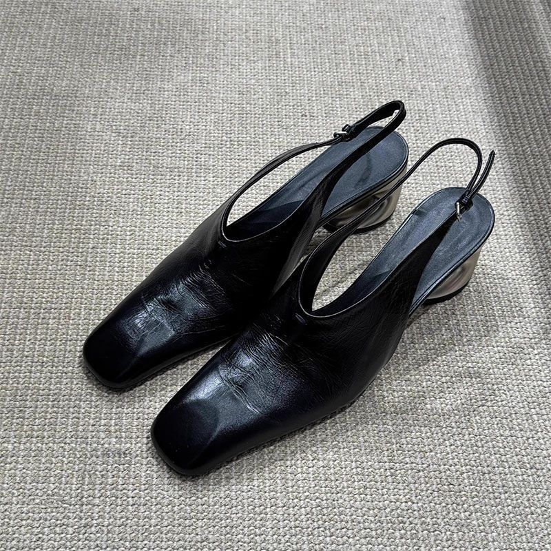 Baotou Sandals In Black Synthetic Leather — detail view 6