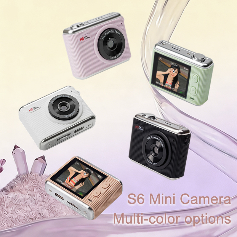 Self-timer And Dual Camera Outdoor Shooting