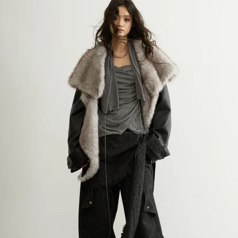 Handsome Detachable Fur-collar PU Leather Jacket