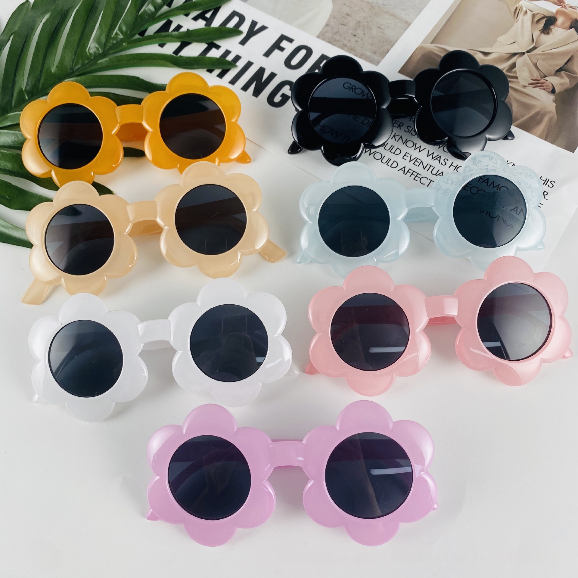 Kids Sunglasses Fashionable Flower-Decorated Baby Shades
