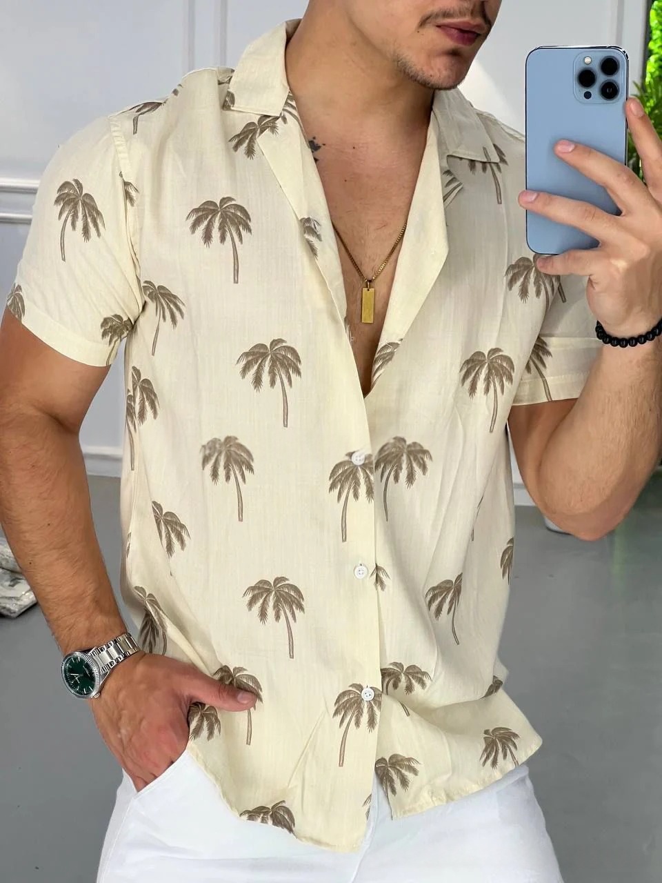 Hawaiian-style Printed Short-sleeve Shirt 8