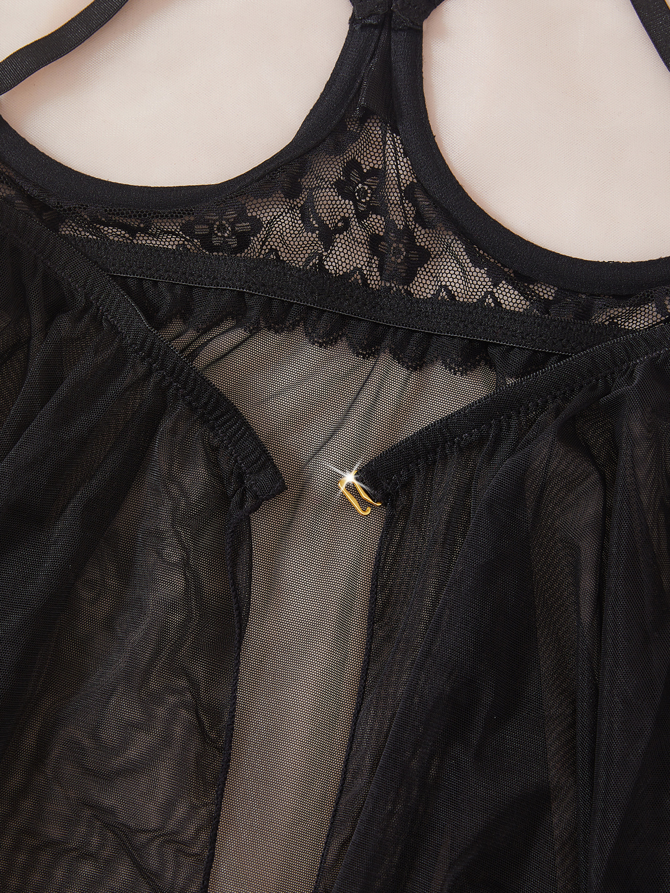 Small Chest With Big Suspender 6
