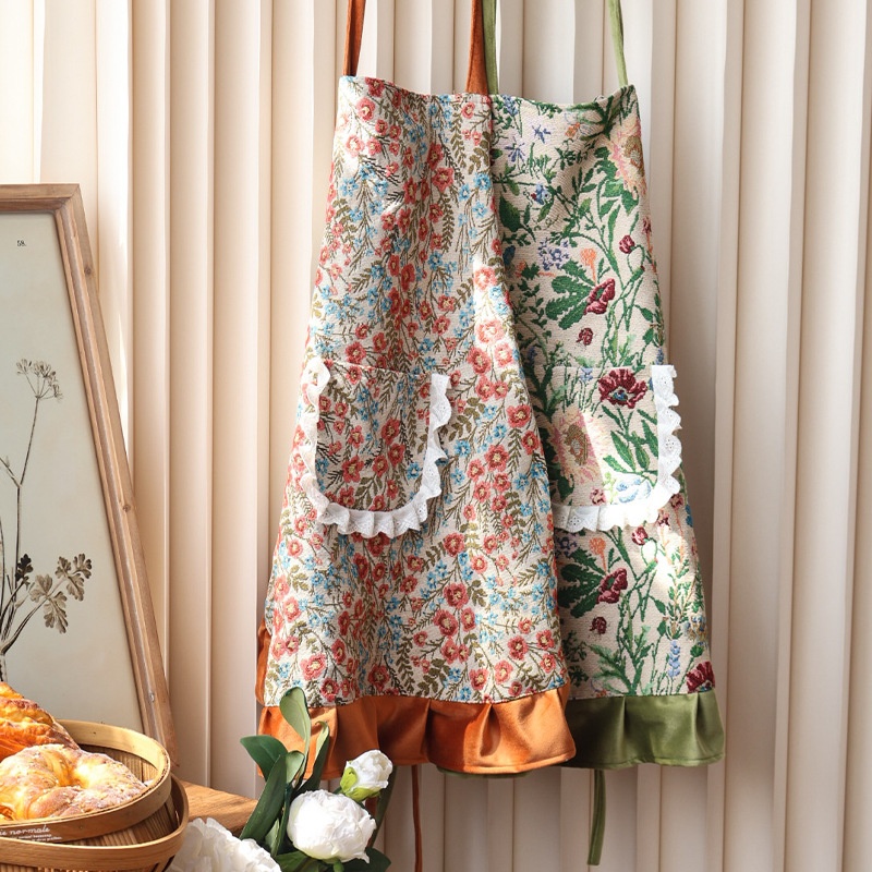 Household Apron With Lace Trim