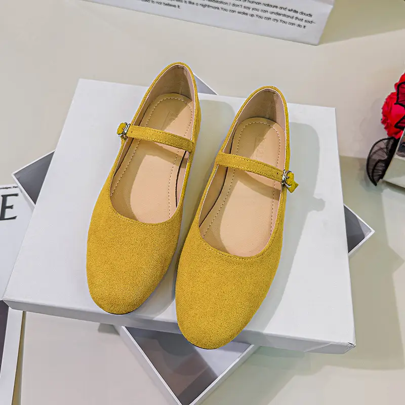 Rubber-soled Flat Vintage Genuine Leather Mary Jane Pumps