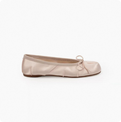 Sheepskin Split-Toe Flats, picture 8 of 9