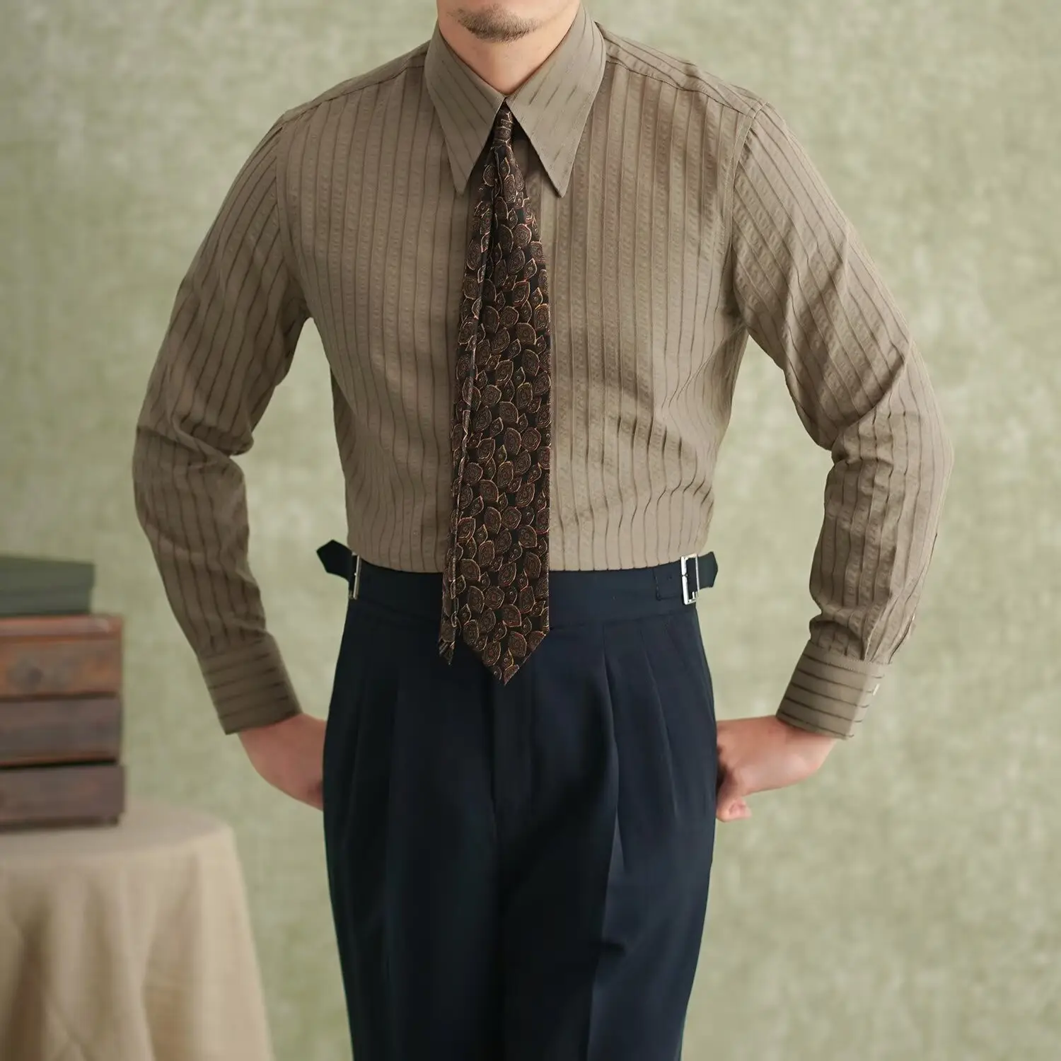 Italian-style Elegant Long-pointed-collar Button-down Wrinkle-resistant Slim-fit Shirt