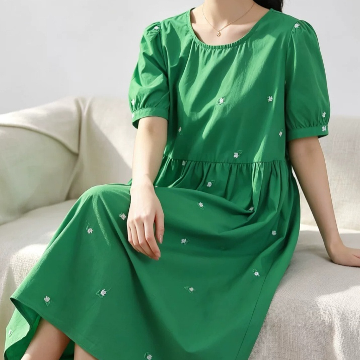Womens Loose-Fitting Cotton Embroidered Dress — image 1