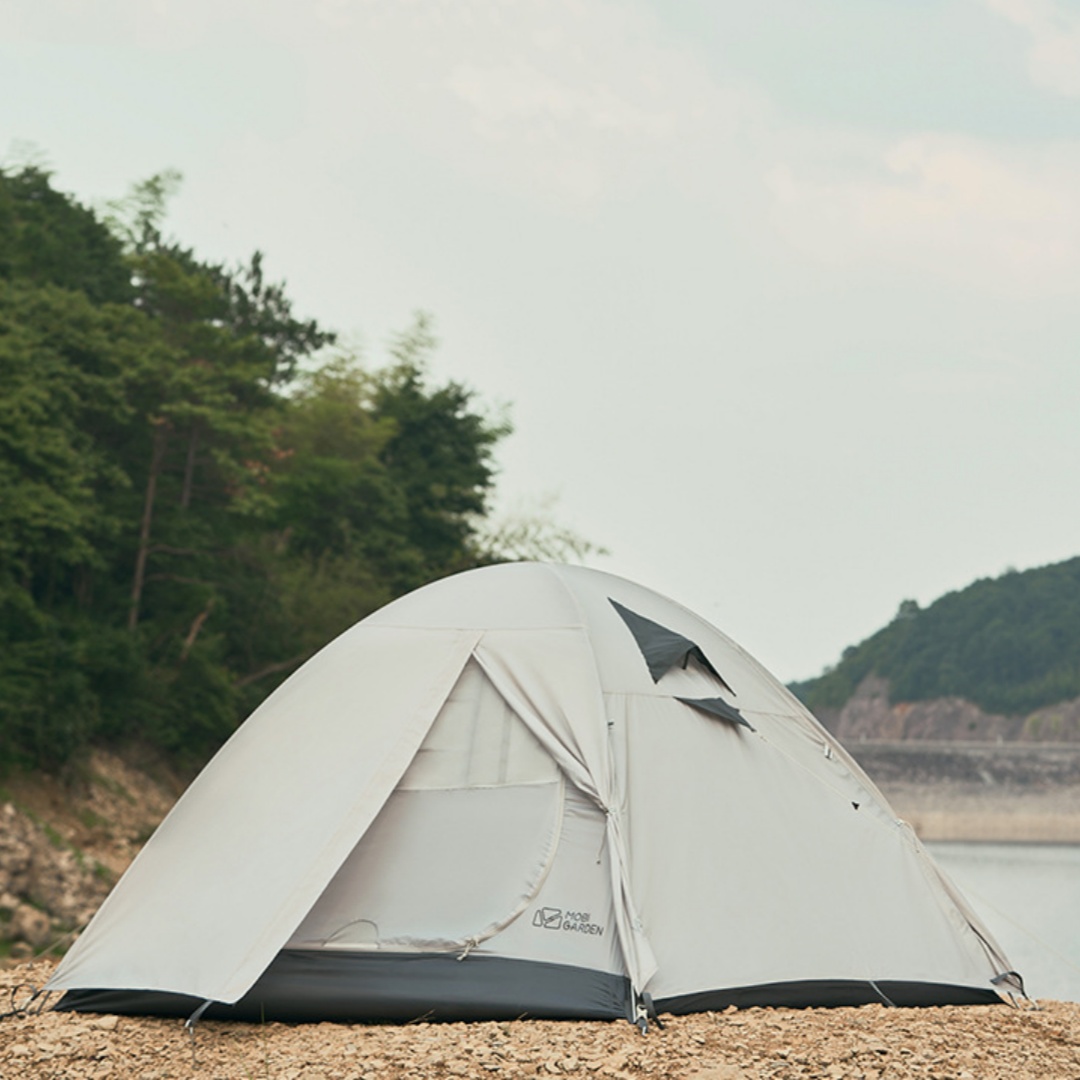 Outdoor Folding Portable Rain-Resistant Camping Tent