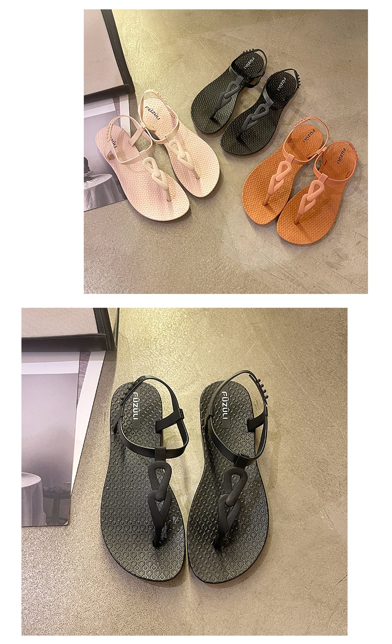 Women's flat sandals lifestyle styling view 4