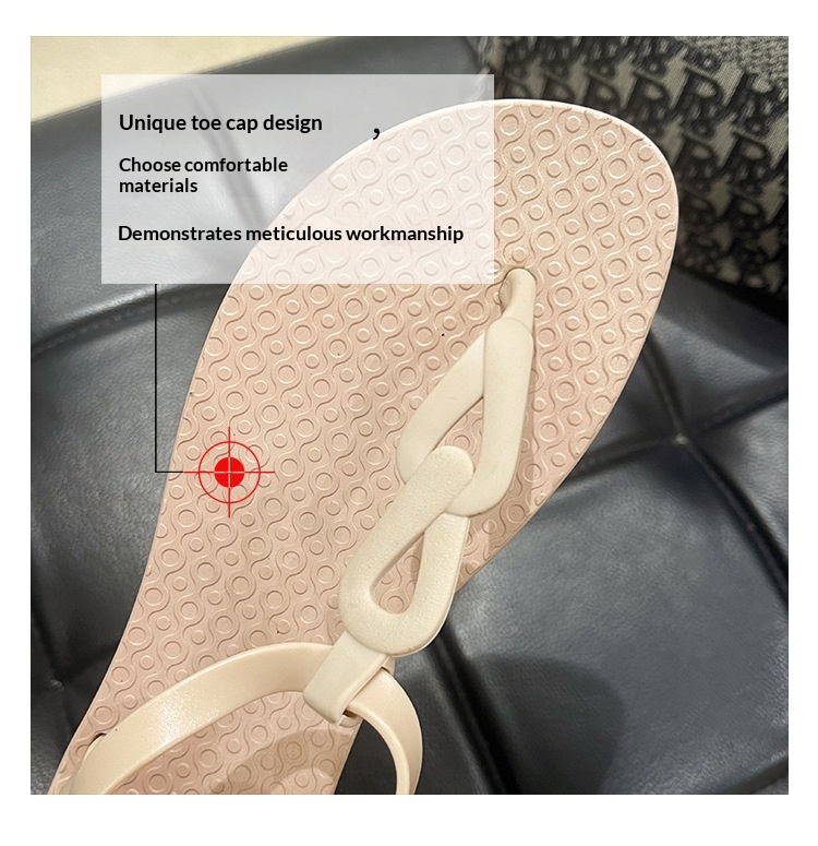 Women's flat sandals lifestyle styling view 7