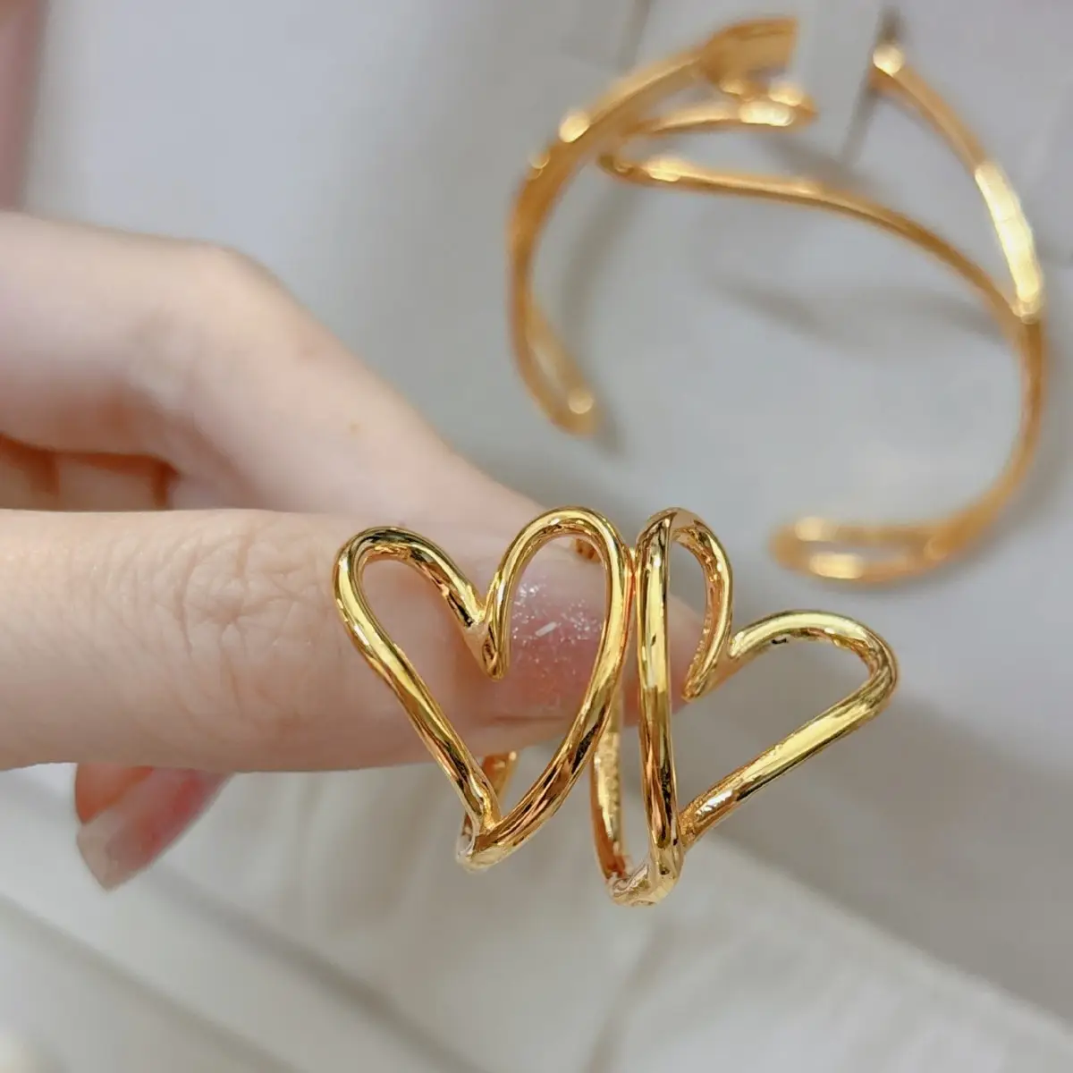 Innately Heart-shaped Clavicle Chain Light-luxury Bracelet