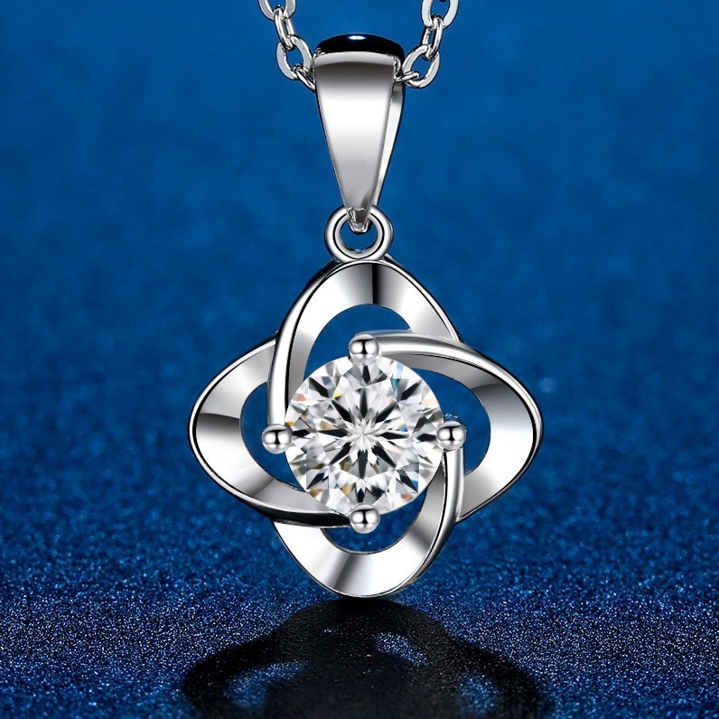 Womens Affordable Luxury Moissanite Versatile Trendy Clavicle Chain