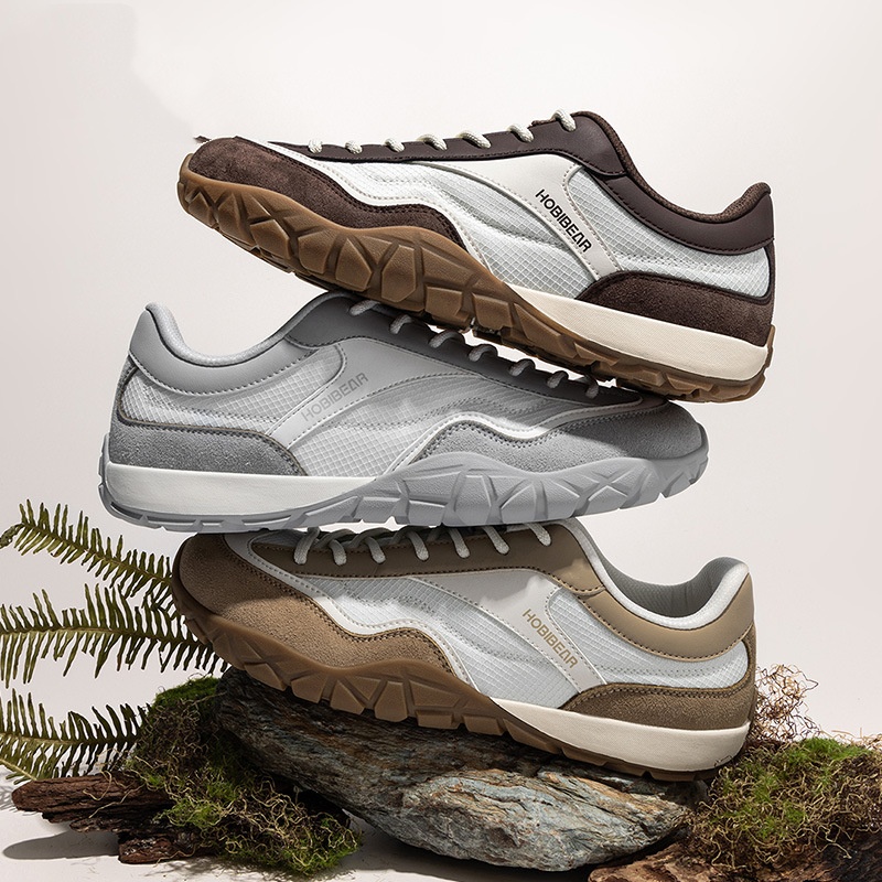 Wide-toe Shoes For Spring And Autumn Outdoor Sneakers With A Durable Soft Sole