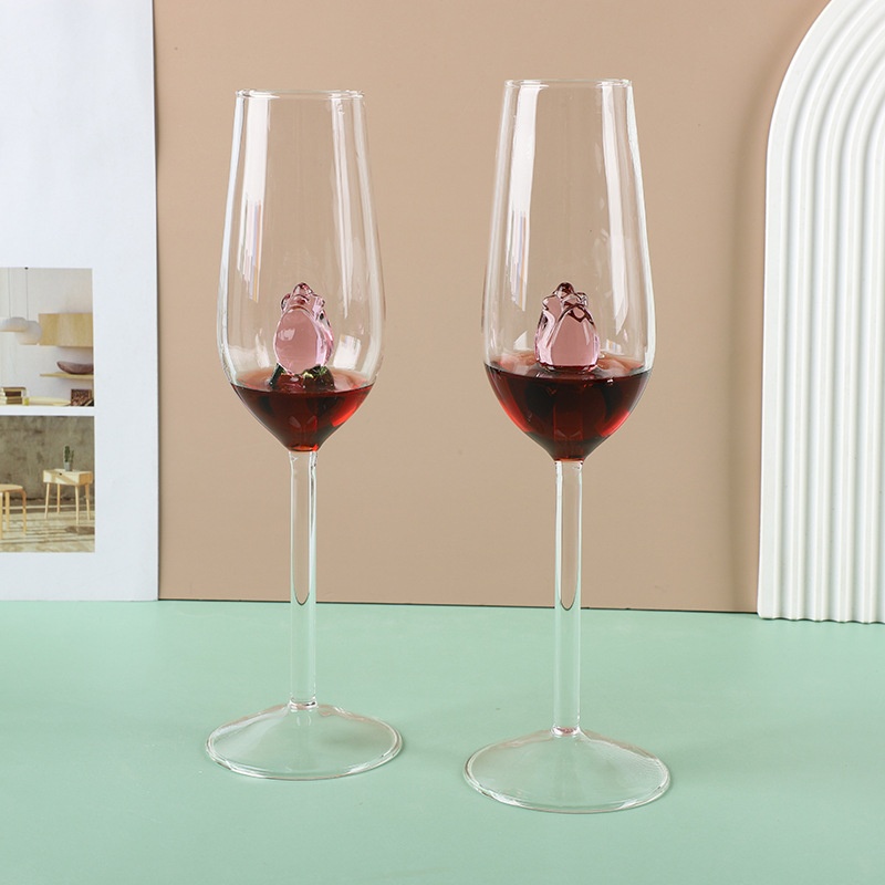 Creative Glass Cocktail And Red Wine Glass In The Shape Of A Rosebud