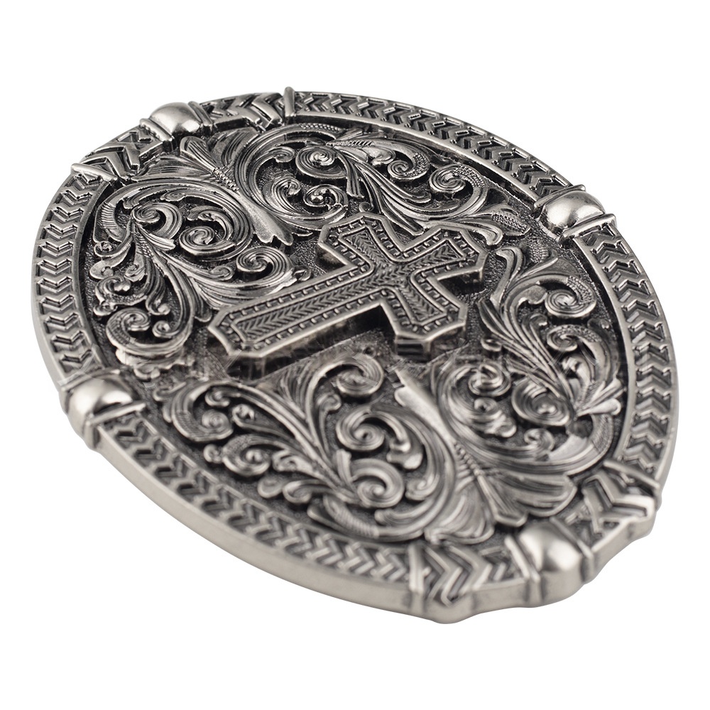 Cross-pattern Leather Belt With A Smooth Buckle And A Large Decorative Head