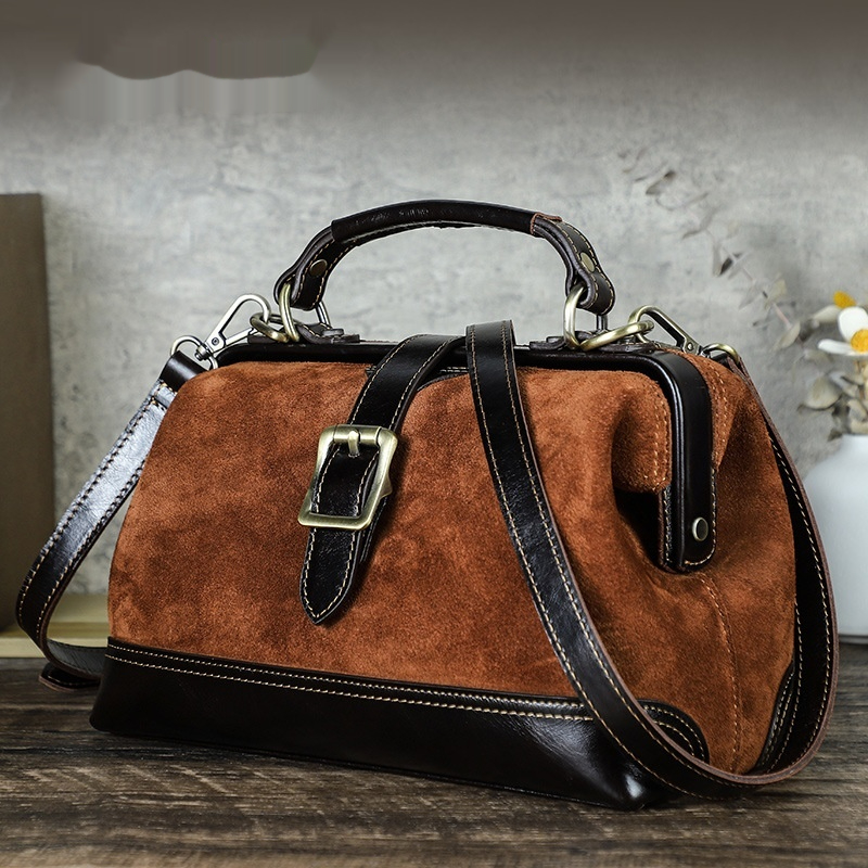 Fashionable Leather Womens Bag With Metal Buckle And Multiple Compartments