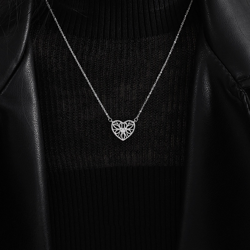 Heart Pendant Chain Necklace