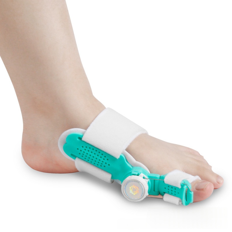 Toe Corrector With Adjustable Knob Separating Toe Corrector