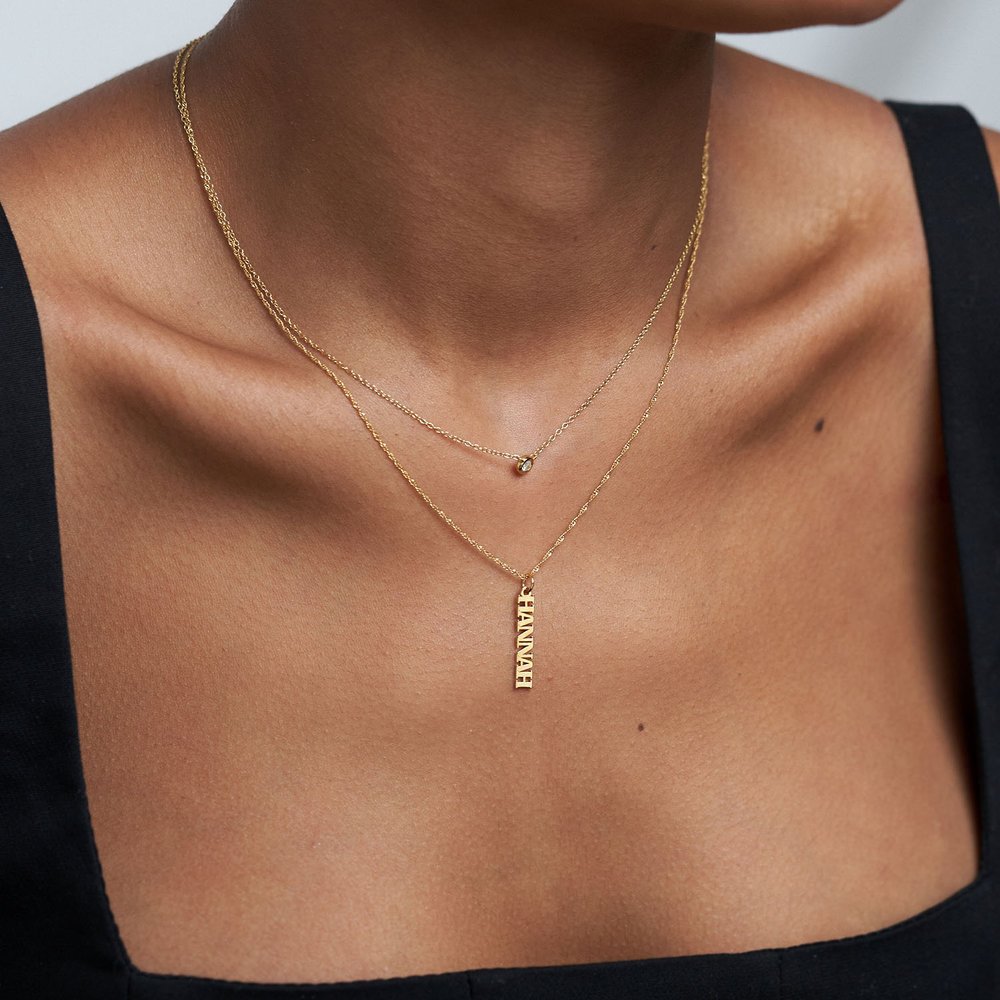 Personalized Necklace With Mother's Day Name Carving