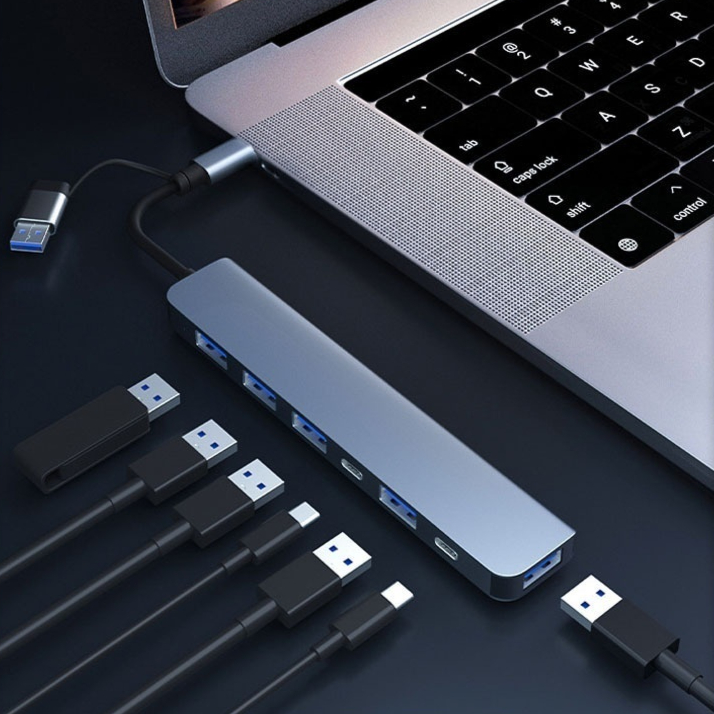 7-in-1 USB 3.0 Hub Docking Station