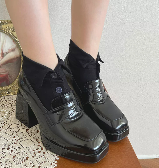 Magazine-style Vintage Girl-style Mid-calf Pile-up Socks