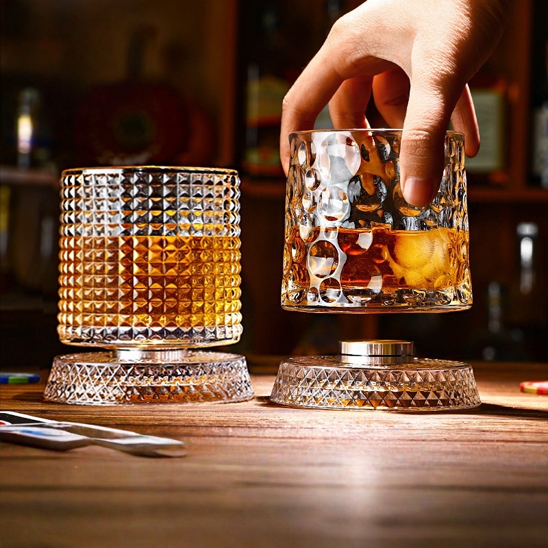 High Style Lightly Luxurious Whiskey Crystal Base With A Stress Relieving Spinning Cup For Home Use