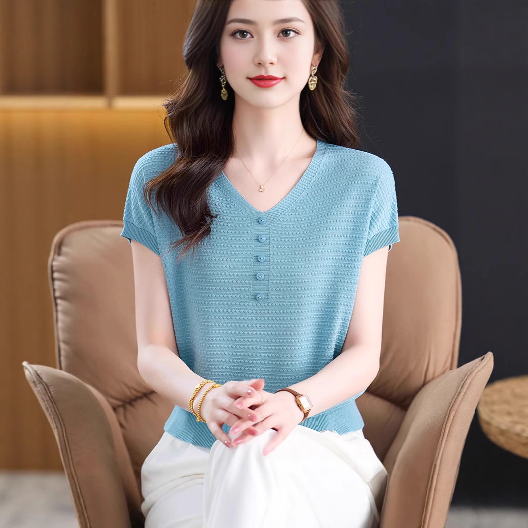 Versatile Lightweight And Comfortable Womens T-shirt