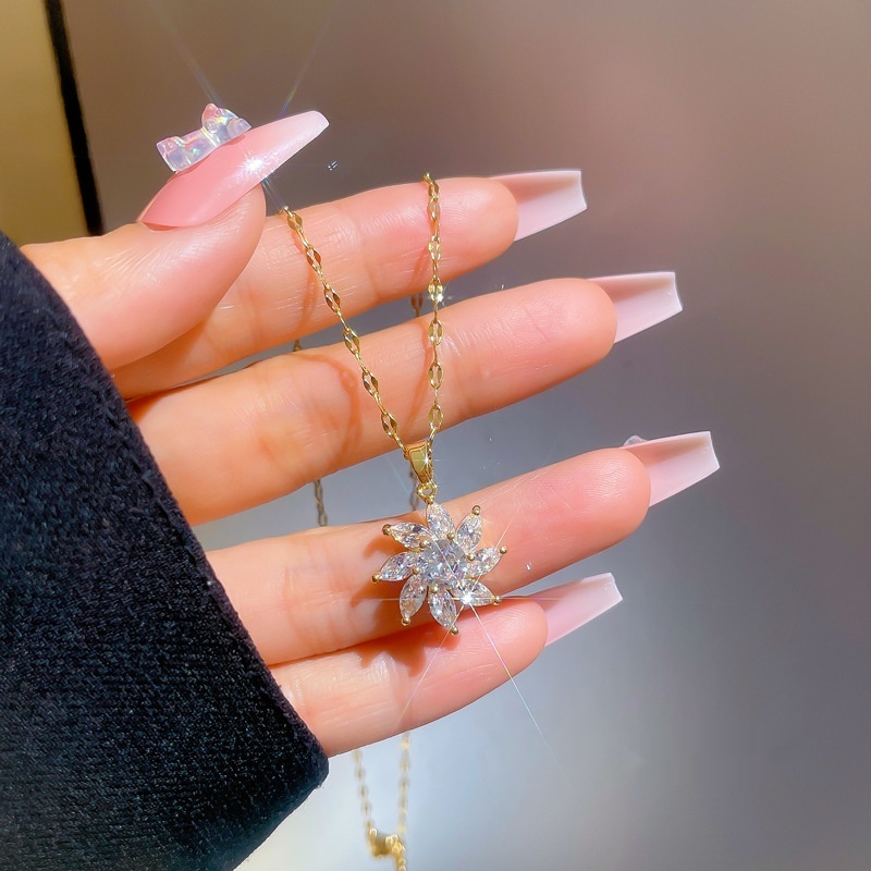 Light-luxury Micro-inlaid Real-gold Horse-eye Sunflower Necklace For Women