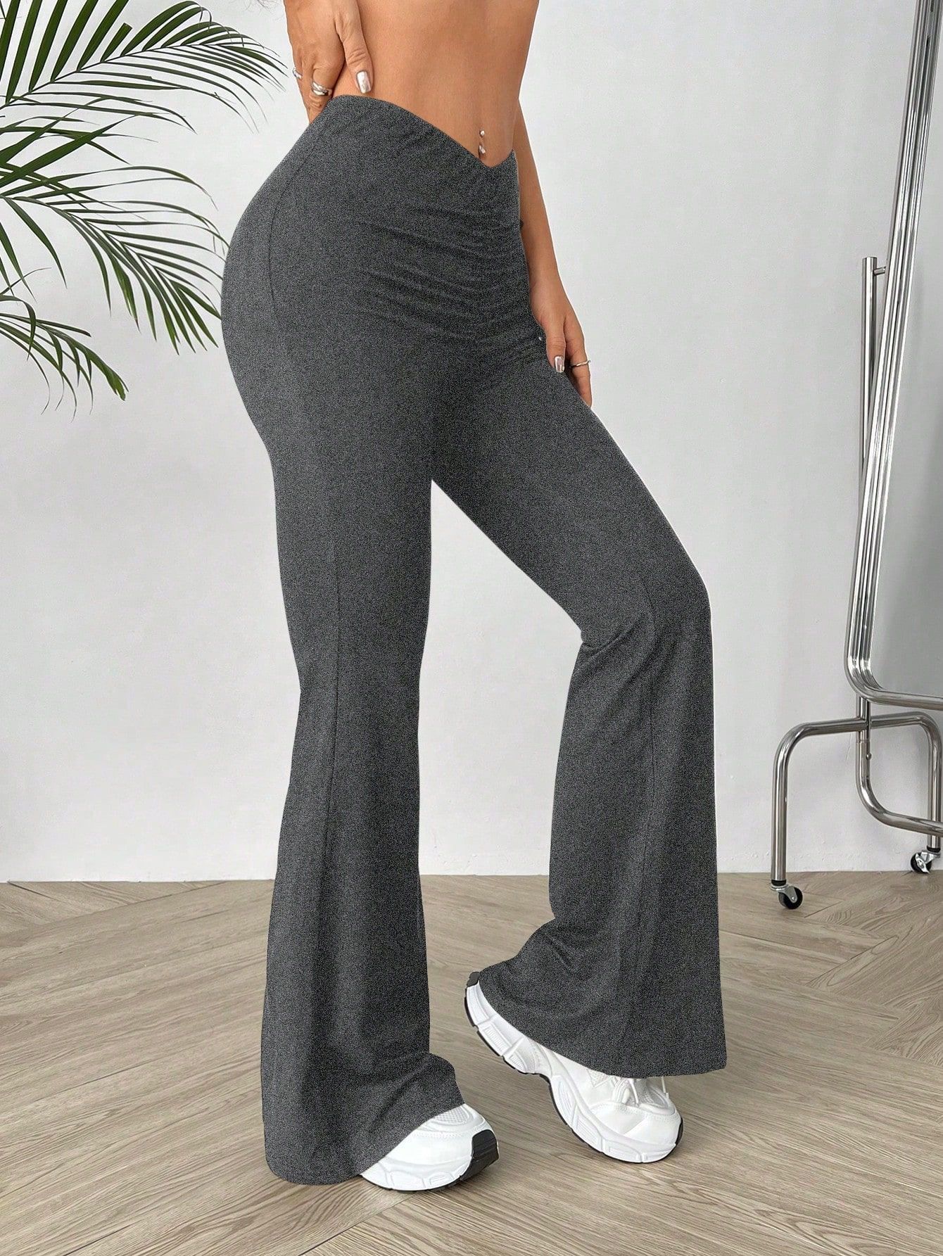 V-waist bootcut trousers – supplier lifestyle photo 2