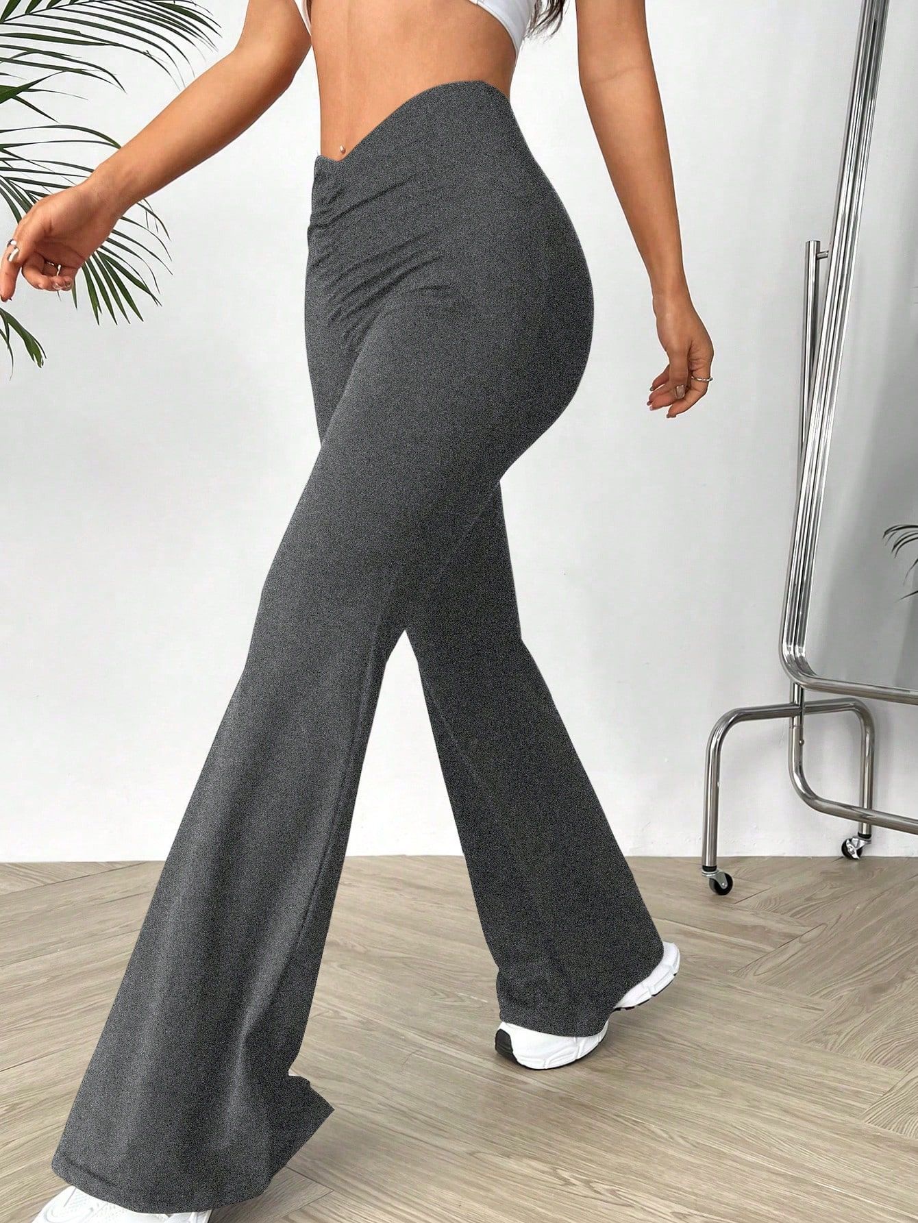 V-waist bootcut trousers – supplier lifestyle photo 3