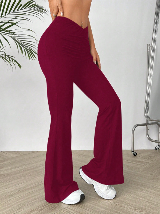 V-waist bootcut trousers – supplier lifestyle photo 15