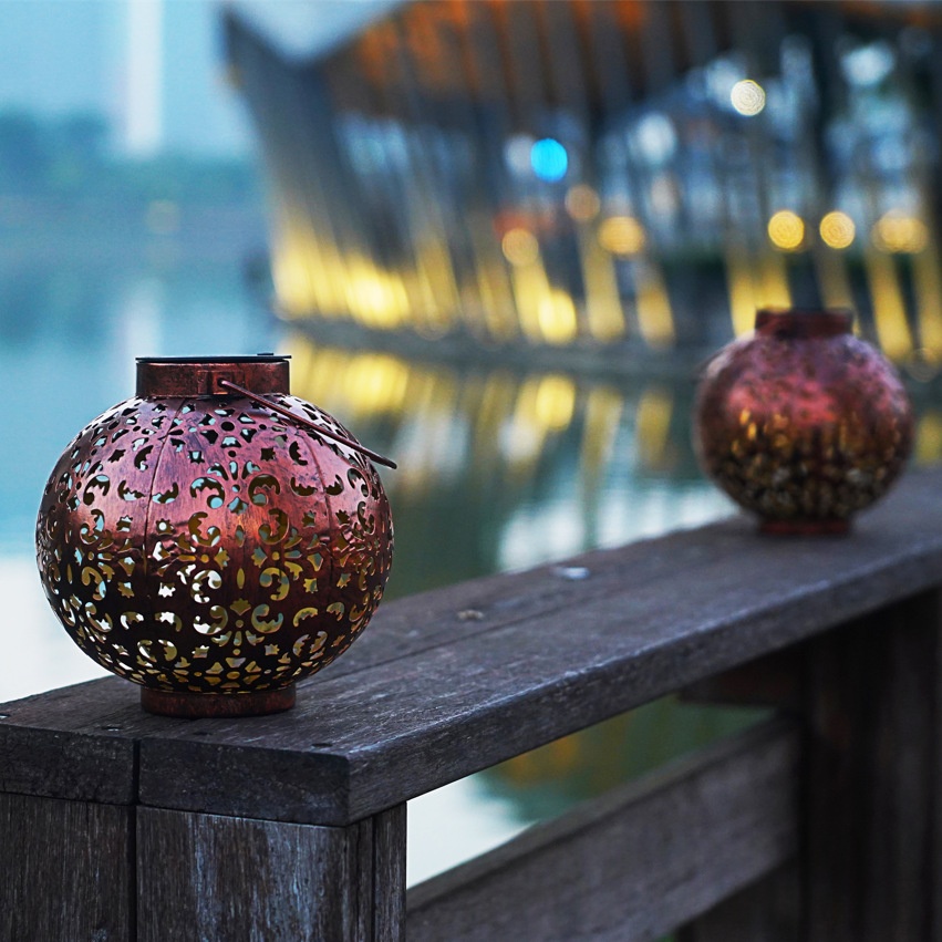 Wrought Iron Portable Lantern Solar-Powered Hanging Lamp — foto 7