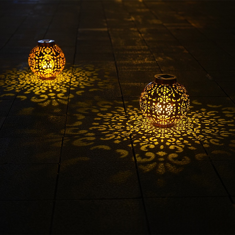 Wrought Iron Portable Lantern Solar-Powered Hanging Lamp — foto 6