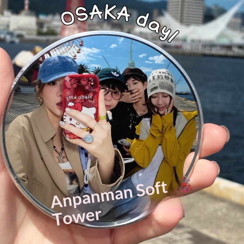 Travel Selfie Mirror For Taking Photos While Traveling 2