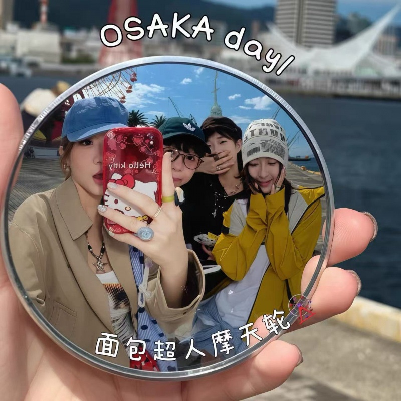 Travel Selfie Mirror For Taking Photos While Traveling 5
