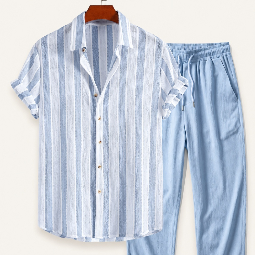 Shangs Short-sleeved Lapel Shirt With A Minimalist Design