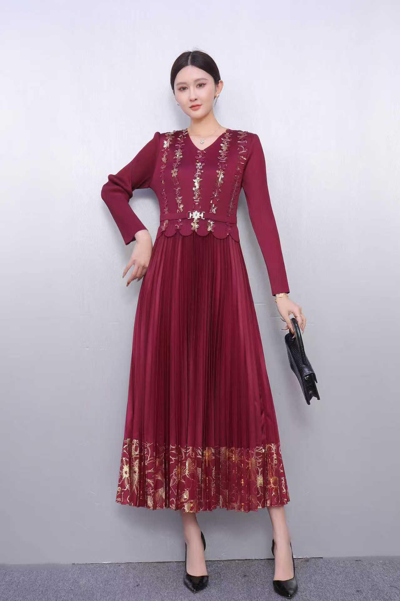Elegant Plus-Size Loose-Fitting Dress For Women